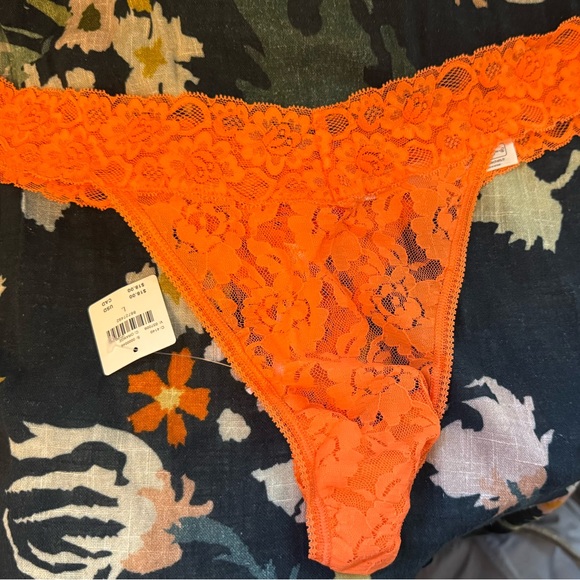 NWT Anthropologie Orange Triangle Lace Bra & Lace Thong Set - Picture 9 of 16